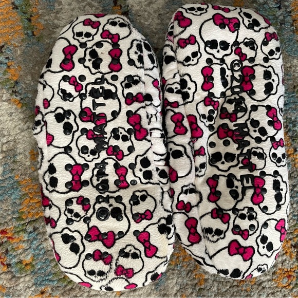 MONSTER HIGH SLIPPERS - Picture 2 of 5